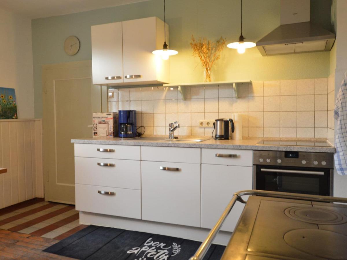Cozy Holiday Home In Neuendorf With Garden Екстер'єр фото